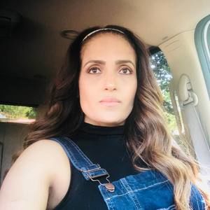 Meet your Posher, Nuvia